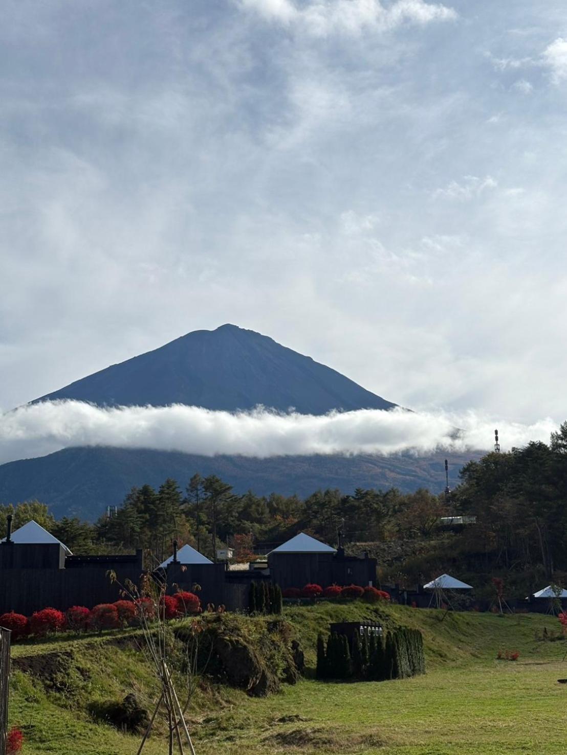 Отель The Sense Fuji Narusawa Экстерьер фото